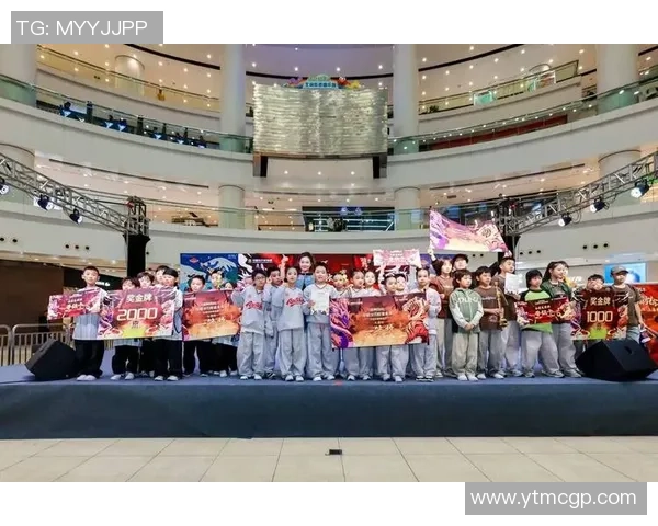 广州街舞团队协作探秘:如何在舞台上展现默契与激情 广州街舞团队协作探秘:如何在舞台上展现默契与激情