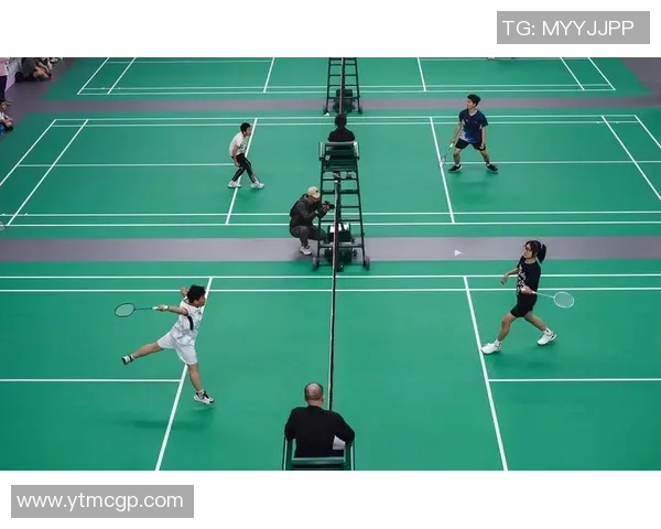 羽毛球技艺探秘：杭州羽毛球队快攻战术的深度解析与应用